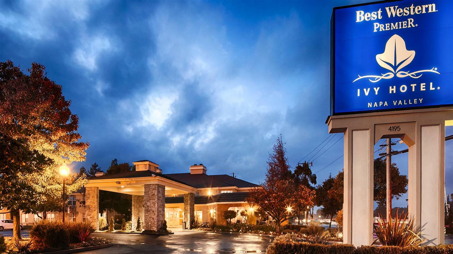 Hotel Indigo Napa Valley, An Ihg Hotel Exterior photo